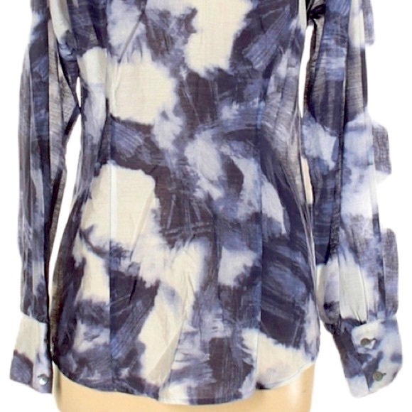 W by Worth sz P (XS/S) top blue & white tie dye long sleeve cold shoulder blouse - Picture 11 of 16